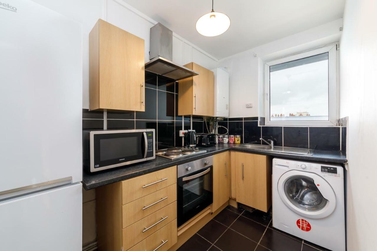 Godley Vc House * London